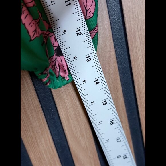 New Zara Crop Top XS Womens Green Satin Smocked Puff Sleeve Square Neck Floral - Picture 4 of 7